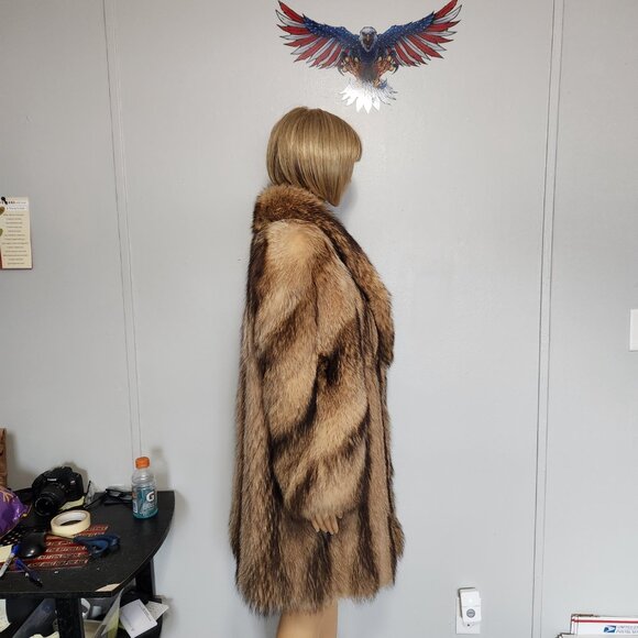 #560 Tanuki racoon fur coat - Picture 4 of 4